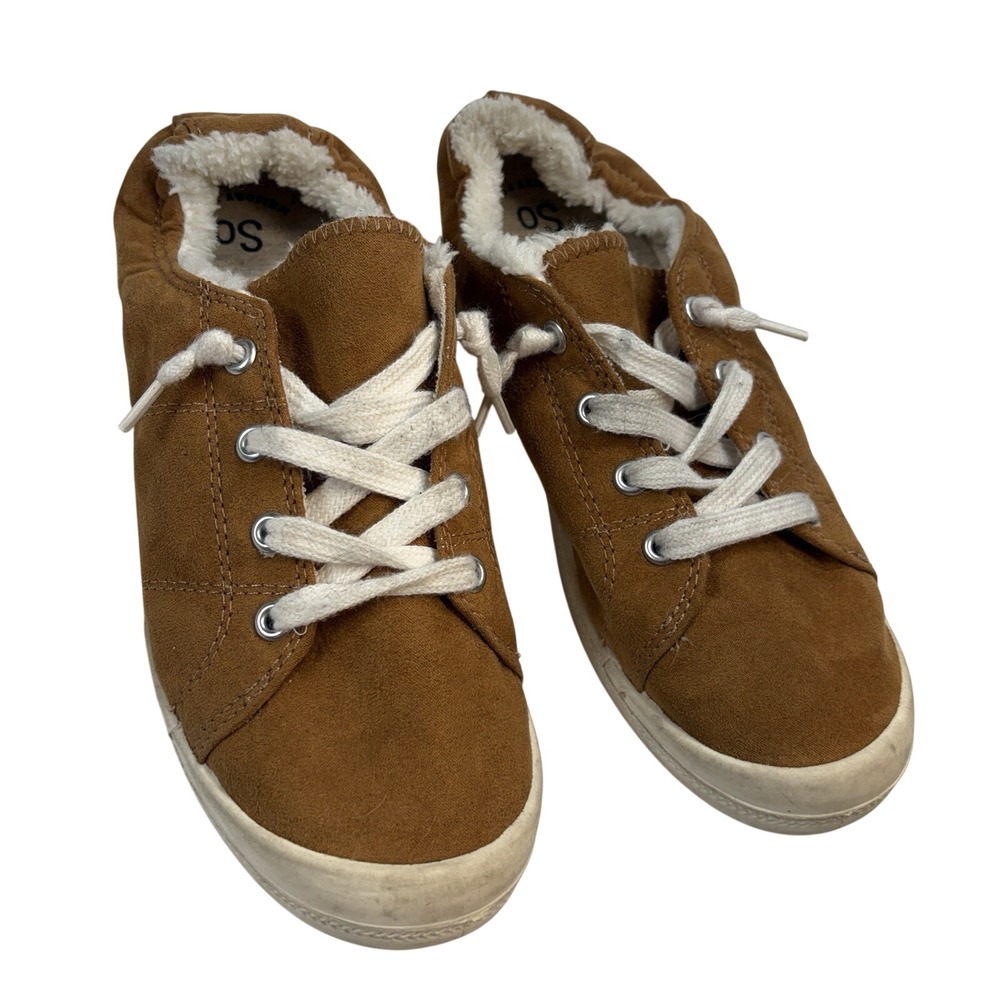 SO Redwood Scrunch Back Sneakers Size 8 Brown Faux Fur Lined Memory Foam Shoes